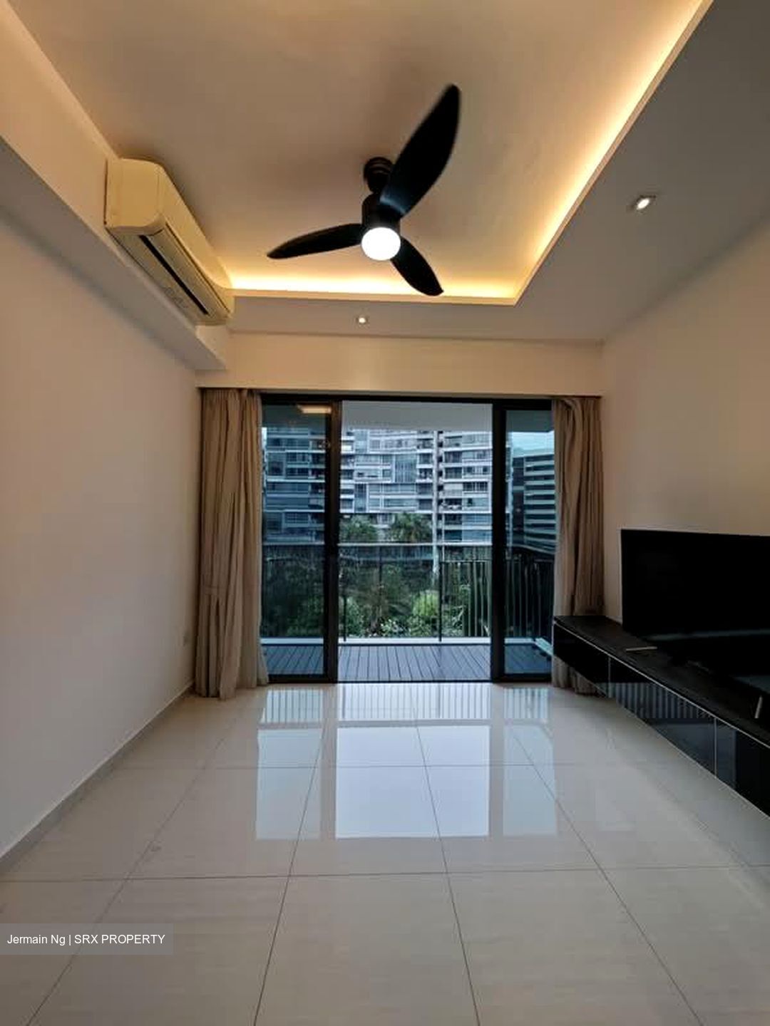 The Palette (D18), Condominium #586761131
